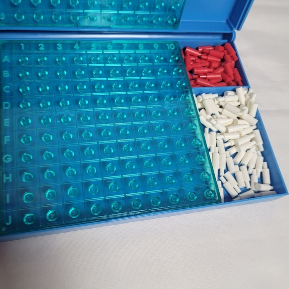 Milton Bradley Original 1st Edition 1967 Battleship Game Complete - Picture 8 of 13